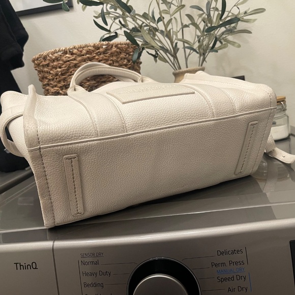 Marc Jacobs The Medium Leather Tote Bag With Wallet Set - Picture 10 of 15